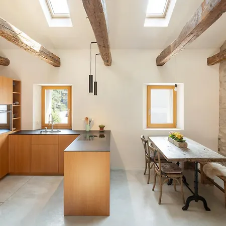 Charming Rustico Near Locarno Holiday home Losone